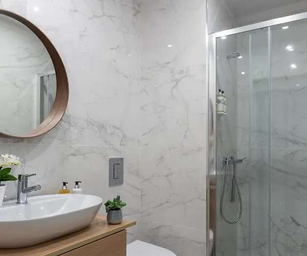 Swimming Pool Luxury House 2 *